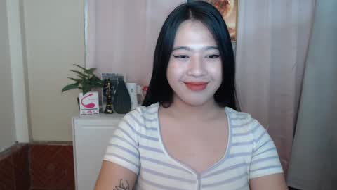 Snapshot of cutie_asianwoman chatting on January 2025 06:28:02 PM cutie_asianwoman online show from January 2025 06:28:02 PM