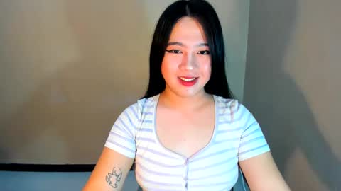 Snapshot of cutie_asianwoman chatting on February 2025 07:10:02 PM cutie_asianwoman online show from February 2025 07:10:02 PM