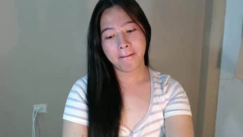 Snapshot of cutie_asianwoman chatting on February 2025 02:14:01 AM cutie_asianwoman online show from February 2025 02:14:01 AM