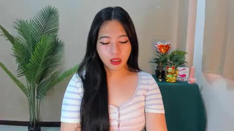 Snapshot of cutie_asianwoman chatting on September 2025 05:40:02 AM cutie_asianwoman online show from September 2025 05:40:02 AM