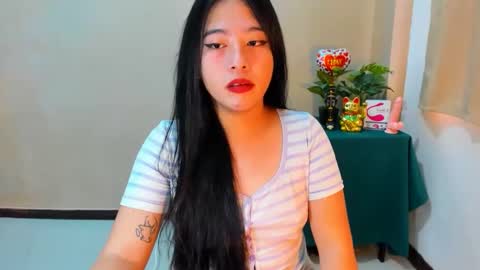 Snapshot of cutie_asianwoman chatting on September 2025 06:50:02 AM cutie_asianwoman online show from September 2025 06:50:02 AM
