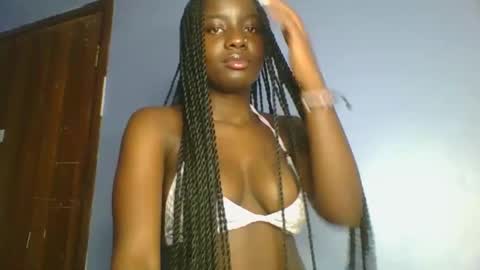 cutie_choco online show from December 2025 05:09:01 PM