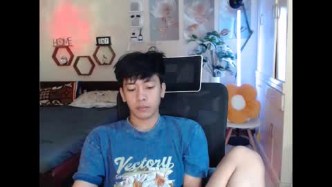 Neil Taylor online show from December 2025 07:14:02 AM