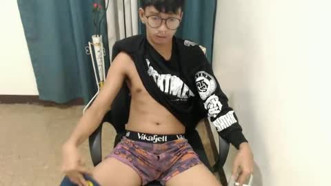 Snapshot of cutie_mico chatting on June 2026 05:46:02 AM cutie_mico online show from June 2026 05:46:02 AM