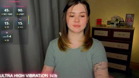 Snapshot of cutie_mili chatting on April 2026 01:41:02 PM mili online show from April 2026 01:41:02 PM