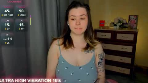 Snapshot of cutie_mili chatting on May 2026 08:22:01 AM mili online show from May 2026 08:22:01 AM