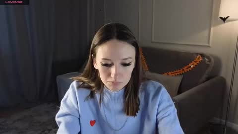 Kate online show from November 2025 08:42:01 AM