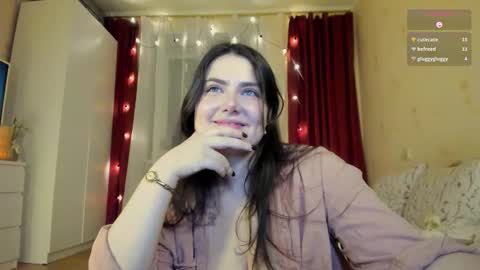 Snapshot of cutie_pearl chatting on October 2025 03:13:01 PM Pearl online show from October 2025 03:13:01 PM