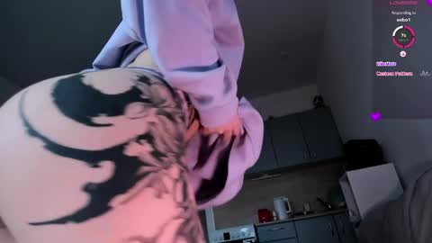 Snapshot of cutie_sensei chatting on April 2026 06:36:01 AM Kira online show from April 2026 06:36:01 AM