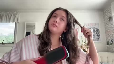 Cutieoggg420 online show from September 2025 06:23:02 PM