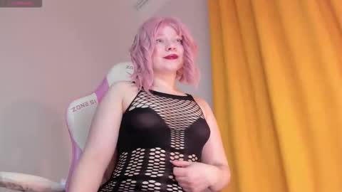 CutieSue online show from November 2025 02:10:01 AM