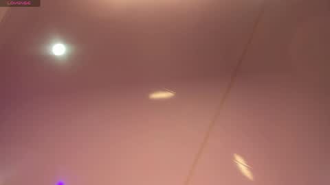 Snapshot of cuttie_blondie_dh chatting on April 2026 11:05:01 AM Laura online show from April 2026 11:05:01 AM