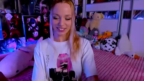 Nora online show from January 2025 09:42:02 PM