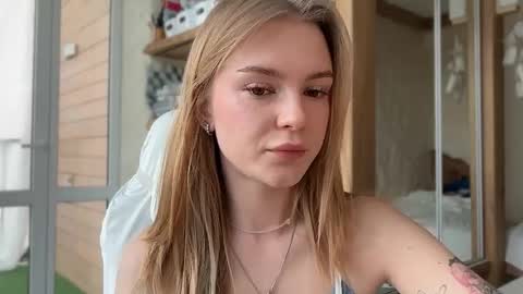 Snapshot of cyberl0ve_ chatting on April 2026 01:28:01 PM Im Emi streaming with my friend Reyna today online show from April 2026 01:28:01 PM