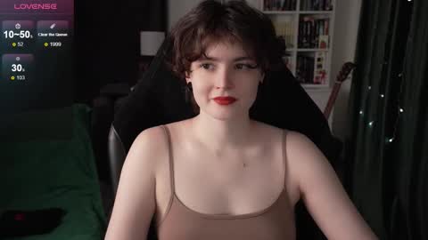 Helen Blossom online show from November 2025 08:30:01 PM