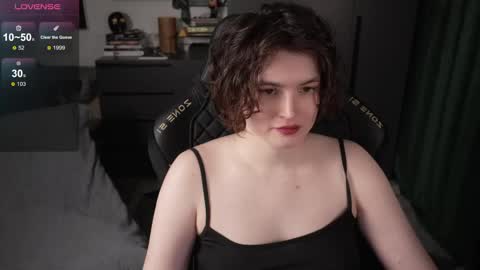 Helen Blossom online show from May 2026 08:15:01 PM