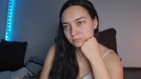 Snapshot of cyndee_winter chatting on December 2024 07:06:01 PM Cyndee Winter online show from December 2024 07:06:01 PM