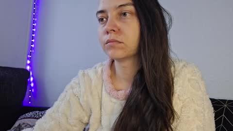 Snapshot of cyndee_winter chatting on December 2024 11:44:01 AM Cyndee Winter online show from December 2024 11:44:01 AM