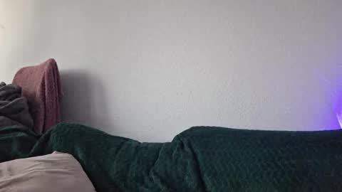 Snapshot of cyndee_winter chatting on October 2025 03:57:02 PM Cyndee Winter online show from October 2025 03:57:02 PM