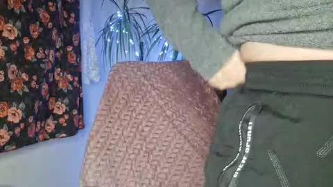 Snapshot of cyndee_winter chatting on January 2026 04:56:01 PM Cyndee Winter online show from January 2026 04:56:01 PM