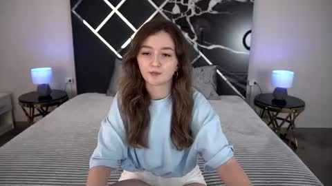 Cyrena online show from July 2026 05:35:02 AM