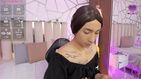 cyrus_tay online show from May 2026 12:21:01 PM