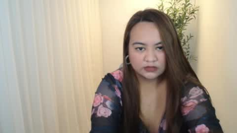 Snapshot of czarinna_ chatting on June 2026 09:30:01 PM Czarinna online show from June 2026 09:30:01 PM