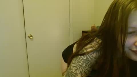 Snapshot of d_a_i_s_y chatting on January 2025 06:31:01 PM Daisy online show from January 2025 06:31:01 PM