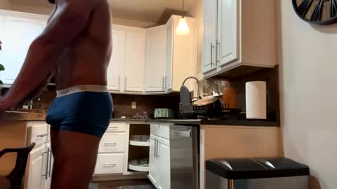 Snapshot of d_michael12 chatting on February 2025 04:40:01 AM David Michael online show from February 2025 04:40:01 AM