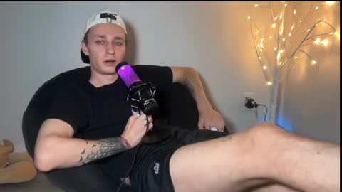 Snapshot of da_danya chatting on September 2025 03:55:02 AM da_danya online show from September 2025 03:55:02 AM