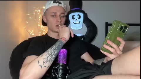 Snapshot of da_danya chatting on October 2025 02:55:02 AM da_danya online show from October 2025 02:55:02 AM