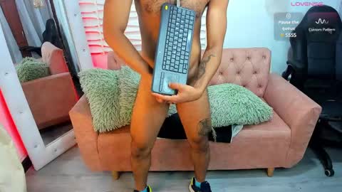 Mauricio online show from February 2025 12:08:01 AM