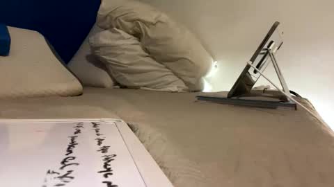 Jewbb online show from April 2026 04:46:01 AM