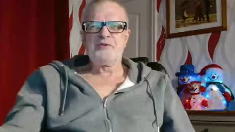 Brian ... online show from December 2024 08:54:02 PM