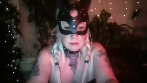 daddiesnaughtygirl85 online show from March 2026 05:44:01 AM