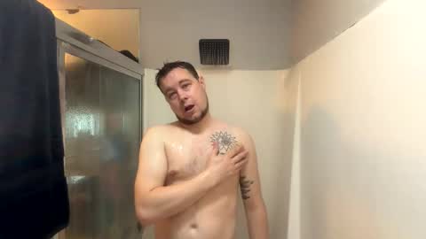 Snapshot of daddycam33 chatting on April 2026 03:50:01 PM DaddyCam33 online show from April 2026 03:50:01 PM