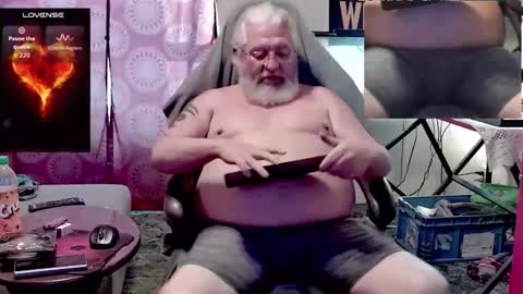 Snapshot of daddydom4fun chatting on March 2026 09:54:01 PM Daddydom4fun online show from March 2026 09:54:01 PM