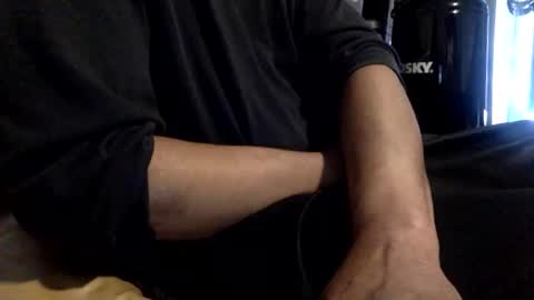 JOI use emoji thumbs up Faster   Thumbs down Slower    Hi Hand Stop    Fist Start.Stop online show from March 2026 04:46:01 PM