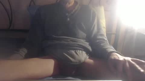 Snapshot of daddylove2017 chatting on December 2024 12:22:01 PM alby online show from December 2024 12:22:01 PM