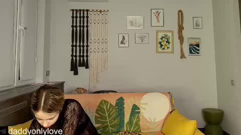 Snapshot of daddyonlyloveme chatting on October 2025 06:08:01 PM Zoe online show from October 2025 06:08:01 PM