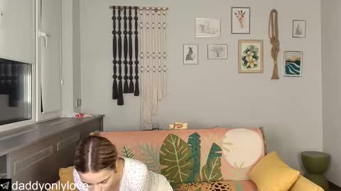 Snapshot of daddyonlyloveme chatting on October 2025 07:58:01 PM Zoe online show from October 2025 07:58:01 PM