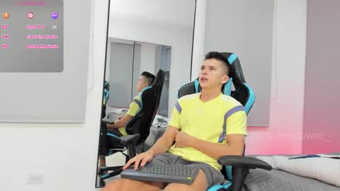 Snapshot of daddyrich4u chatting on November 2025 01:26:02 AM daddyrich4u online show from November 2025 01:26:02 AM