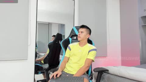 Snapshot of daddyrich4u chatting on November 2025 11:54:01 PM daddyrich4u online show from November 2025 11:54:01 PM