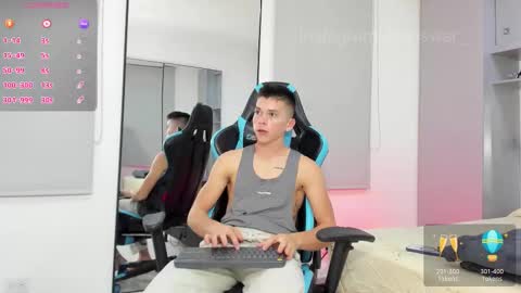 Snapshot of daddyrich4u chatting on December 2025 12:49:02 AM daddyrich4u online show from December 2025 12:49:02 AM