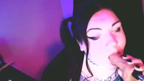 Snapshot of daddyslilcumslxt chatting on October 2025 02:58:02 AM daddyslilcumslxt online show from October 2025 02:58:02 AM