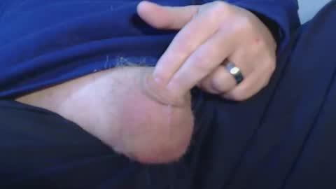 Snapshot of daddysmalls_55 chatting on December 2025 04:23:02 PM daddysmalls online show from December 2025 04:23:02 PM