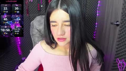 Lili online show from September 2025 03:44:02 PM