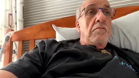 daddyweis online show from April 2026 02:18:01 AM