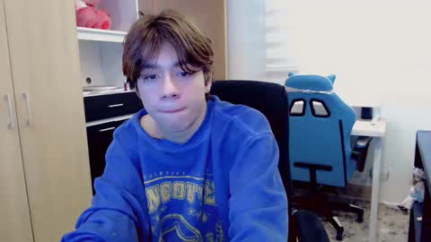 Snapshot of dae_lune chatting on February 2026 09:08:01 PM dae_lune online show from February 2026 09:08:01 PM