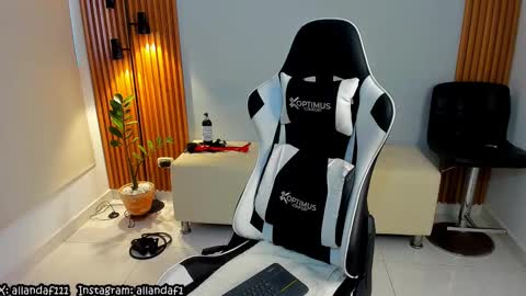 Allan Daf online show from February 2025 01:33:01 PM